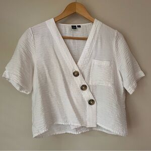 ICÔNE by SIMONS Asymmetrical Button Cropped Short Sleeve Blouse Women’s Small